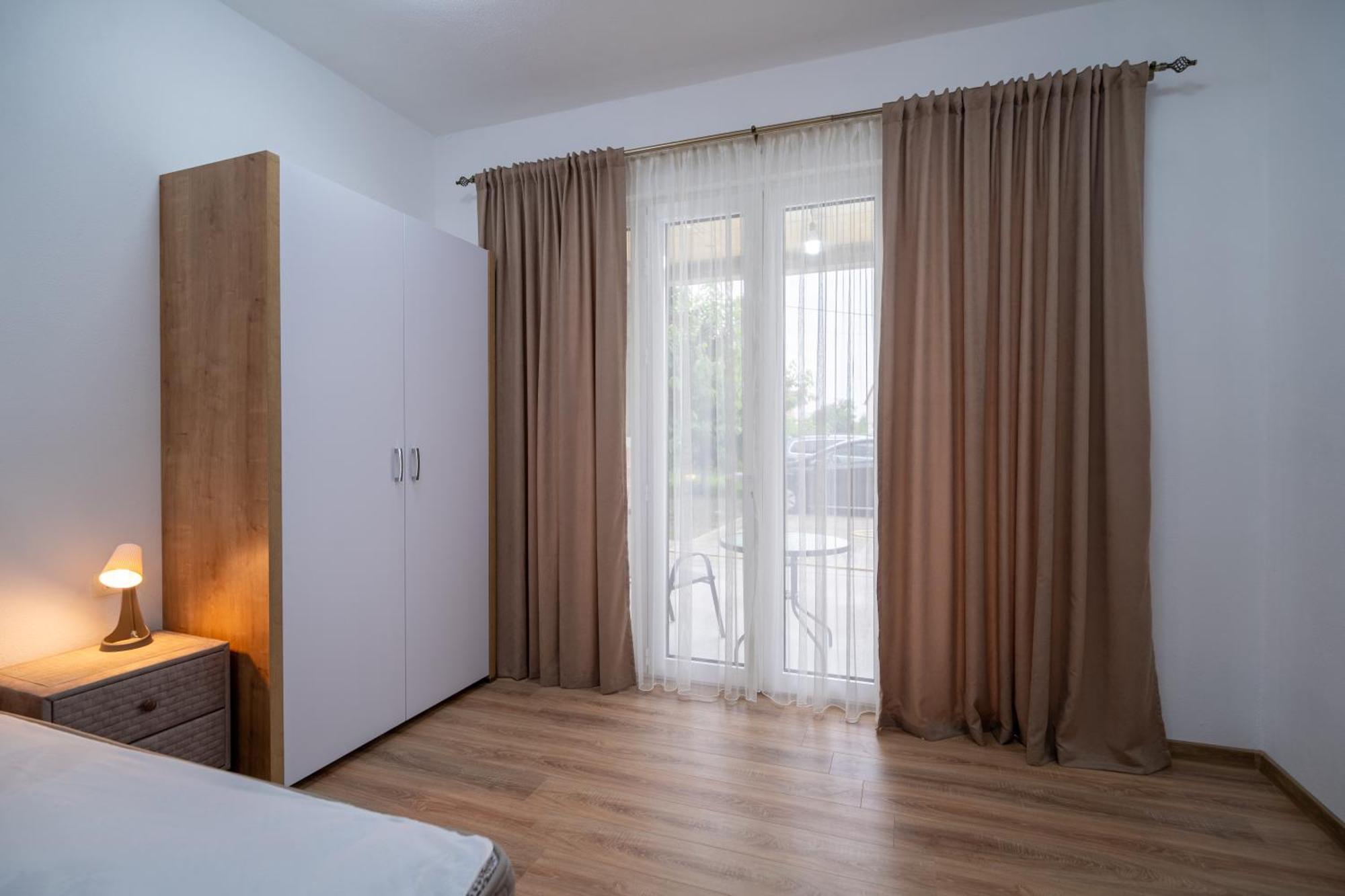 Dane Apartment Airport Podgorica Mitrovici  Esterno foto